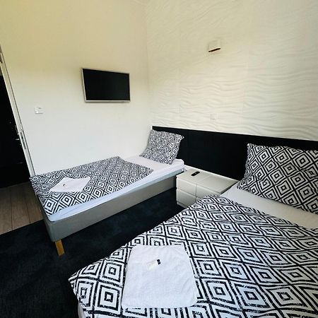 Hotel Lesny Korne Esterno foto